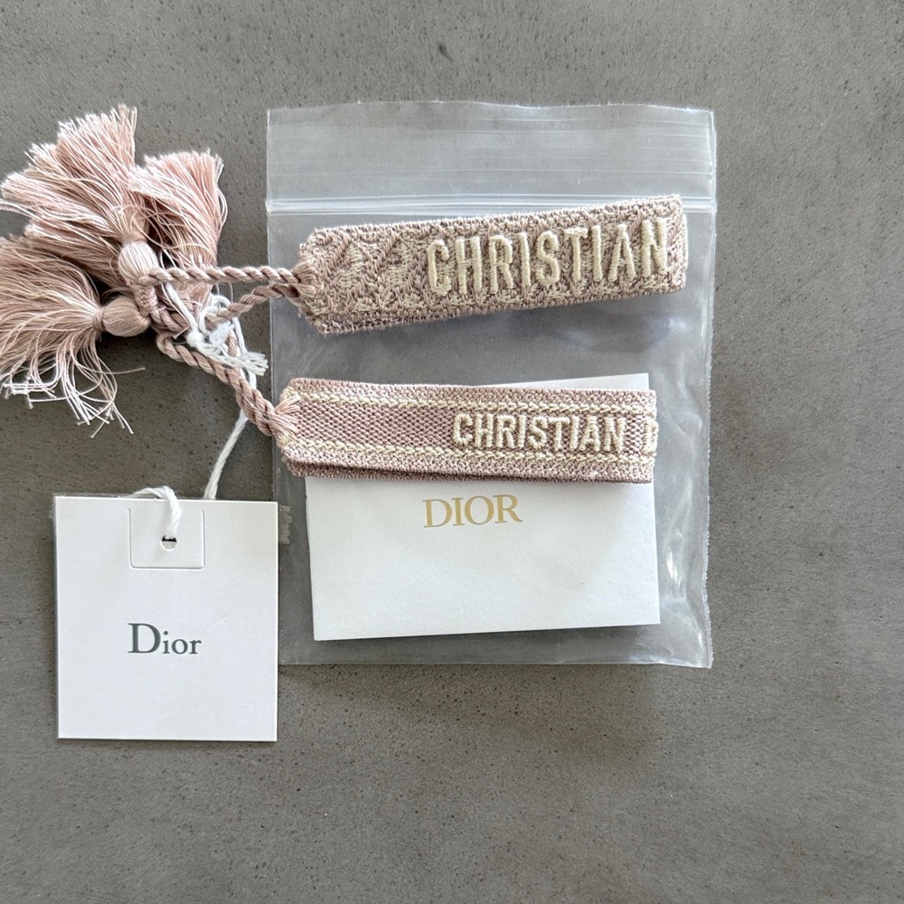 Dior friendship bracelet